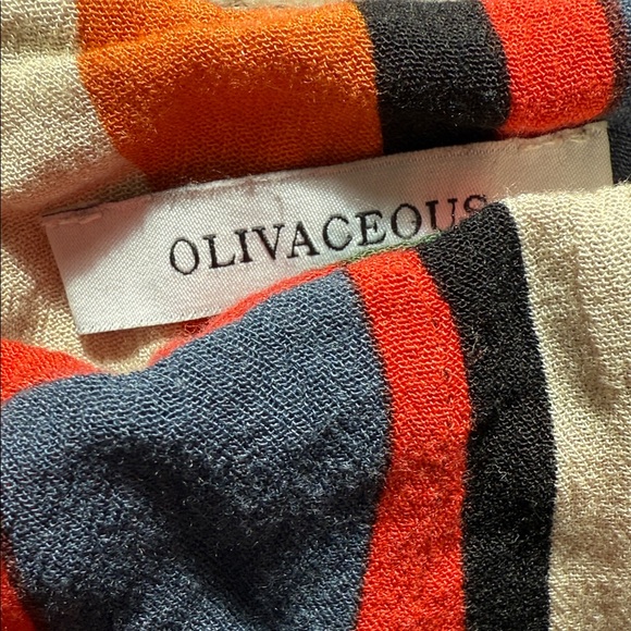 Olivaceous 2pcs Set - Picture 2 of 13